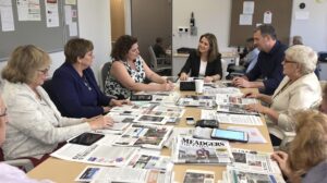 6 Raisons pour les Associations d’Investir dans des Abonnements Presse